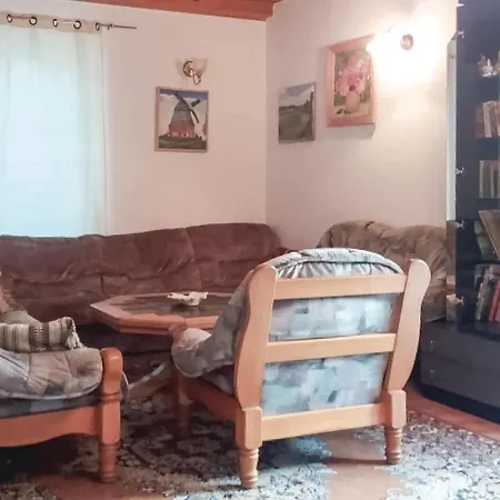 Pet Friendly In With Kitchenette *