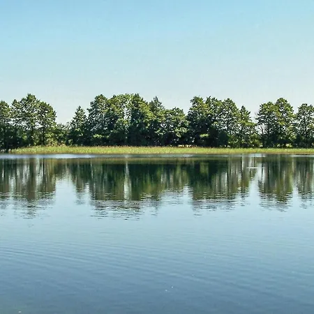 Three-bedroom In Hébergement de vacances Szteklin
