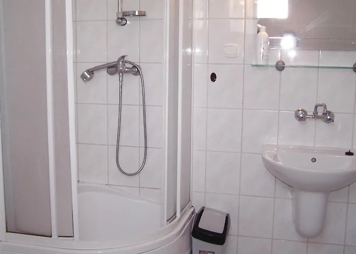 Three-bedroom In بيت للعطل