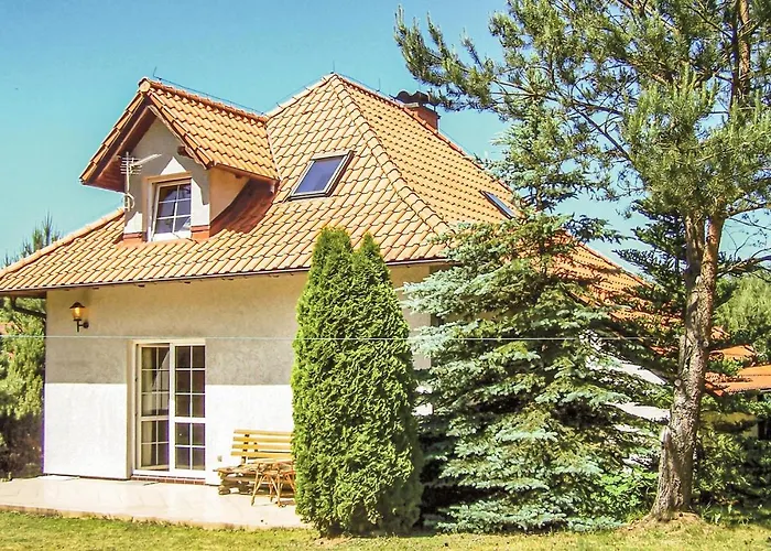 Three-bedroom In Szteklin