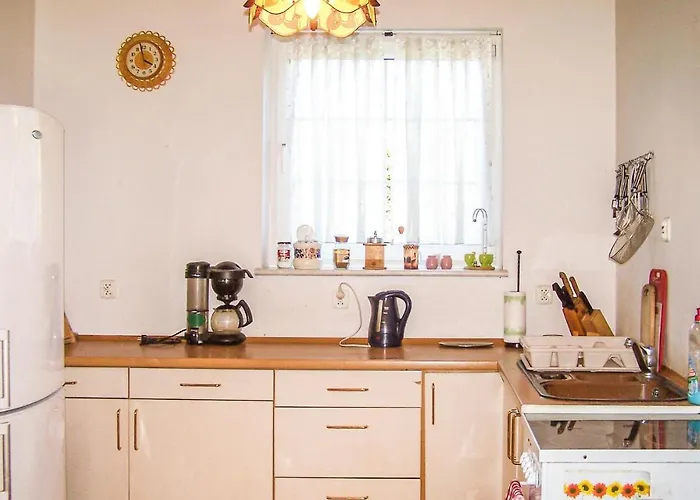 Three-bedroom In بيت للعطل Szteklin