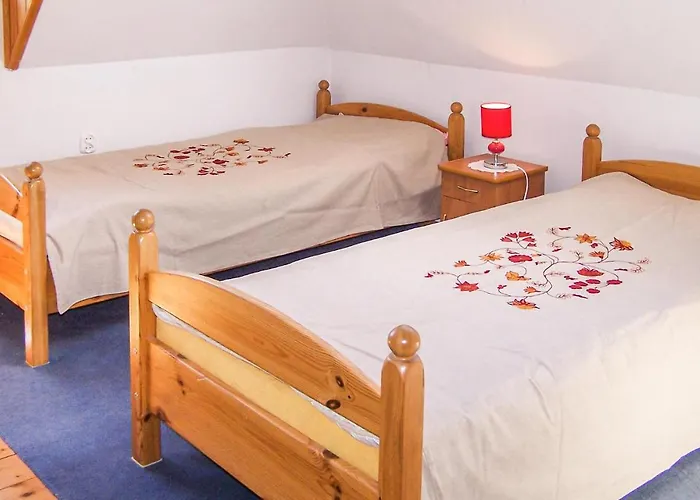 Three-bedroom In بيت للعطل Szteklin